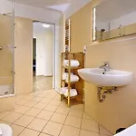 Amc Bundesallee Hotel