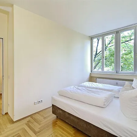 Amc Bundesallee Hotel