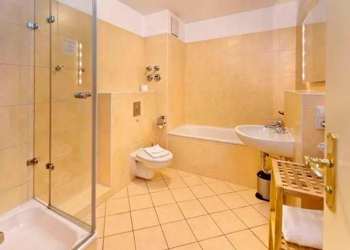 Amc Bundesallee Otel