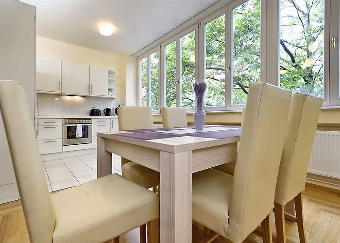 Amc Bundesallee Otel 3*